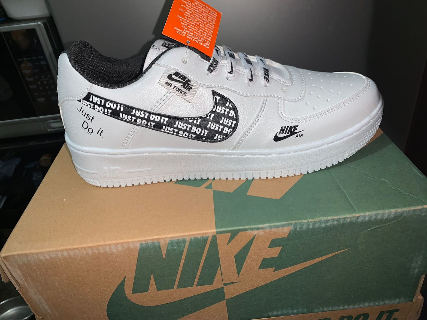 Customer photo review of Paq 6 Pares Tenis 270 Blanco Negro Negro 25/28.5