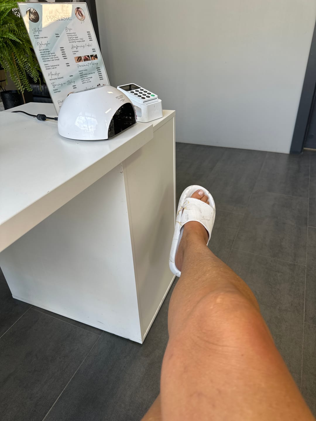 Customer photo review of HappyFlops Limited Editions