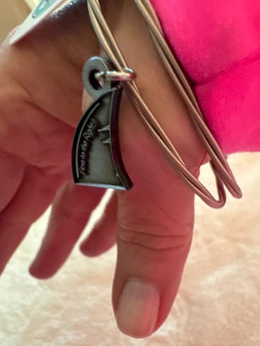 Customer photo review of GUITAR STRING - “FINS”