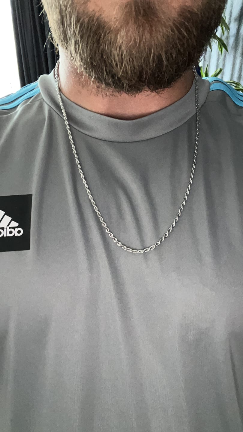 Customer photo review of CLEAN ROPE CHAIN. - 3MM WHITE GOLD