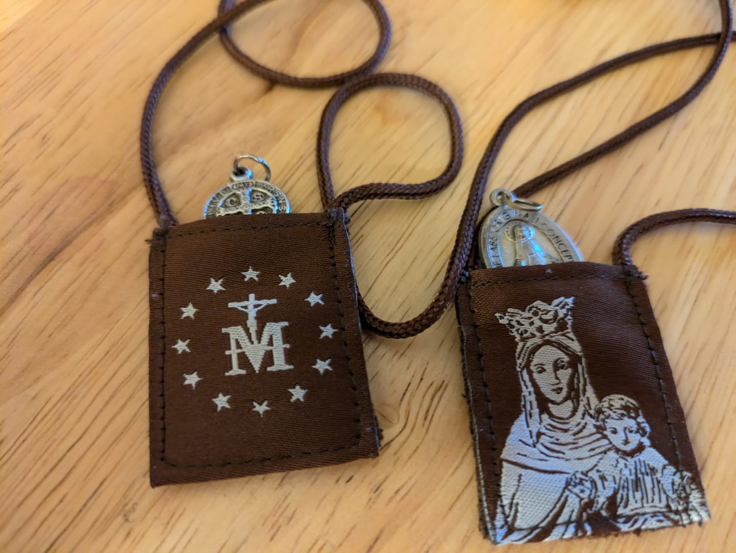 Customer photo review of OLMC Crown of Stars | Our Lady of Mt. Carmel Premium Brown Scapular