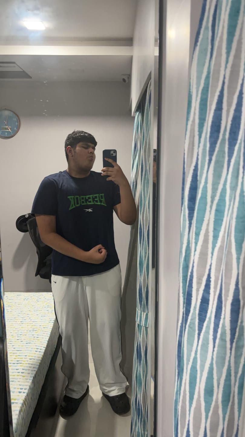 Customer photo review of Nike Vintage Track Pants RARE 2000s (XXL)