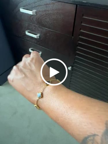 Customer video review of Lia Gold Clover Charm Chain Bracelet - Black