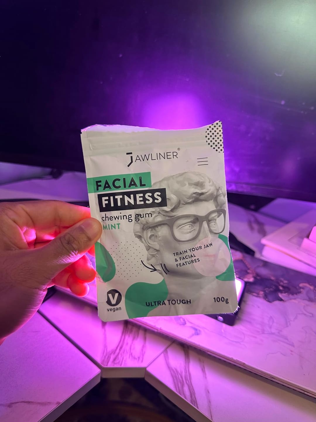 Customer photo review of JAWLINER® Fitness Chewing Gum