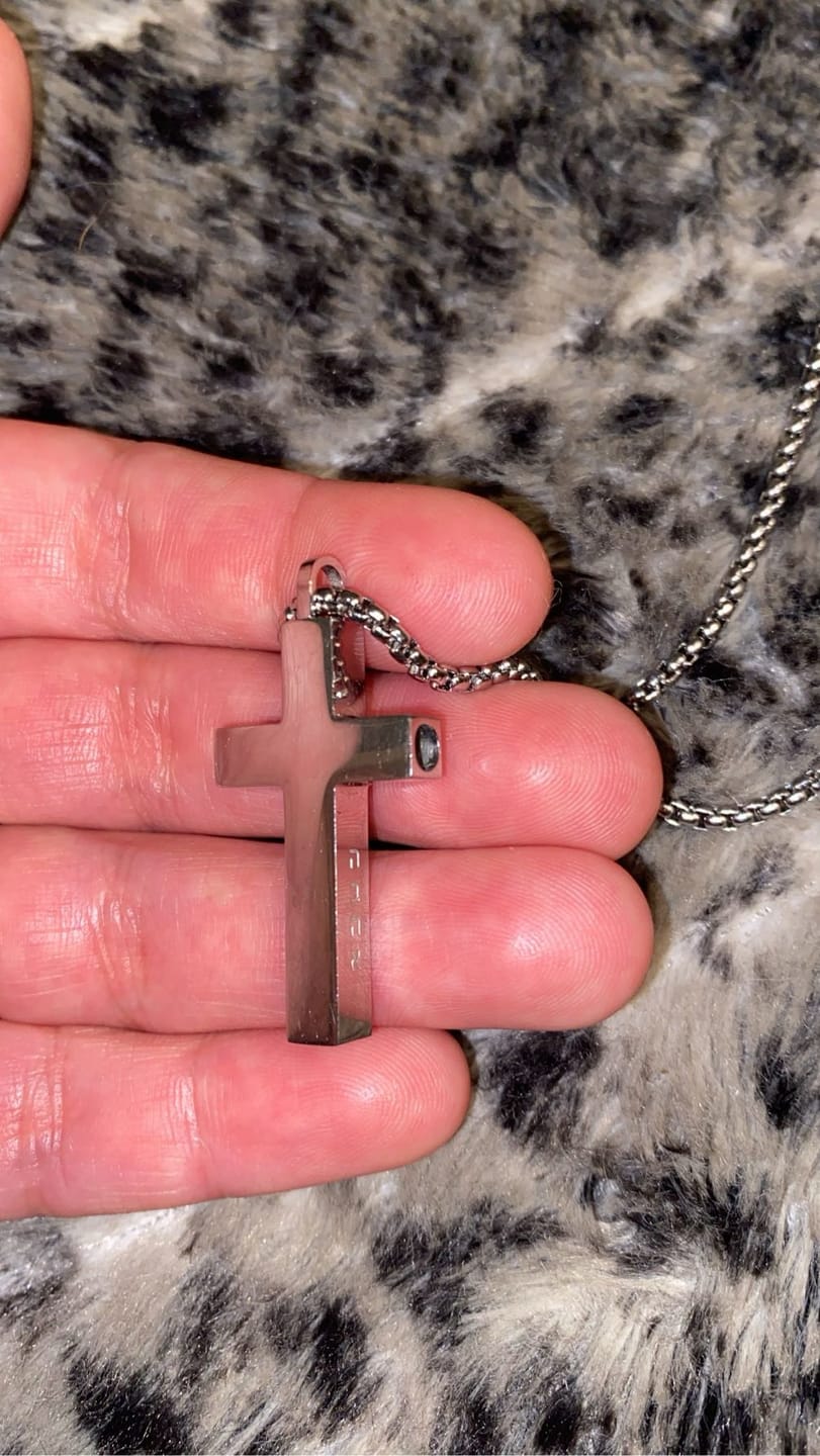 Customer photo review of The Cross ²