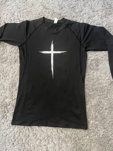 Customer photo review of Aesthetic Cross Compression Long Sleeve