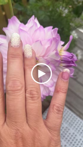 Customer video review of Diamond White Dipping Powder