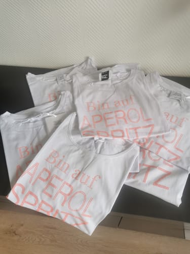 Customer photo review of SPRITZTOUR T-Shirt