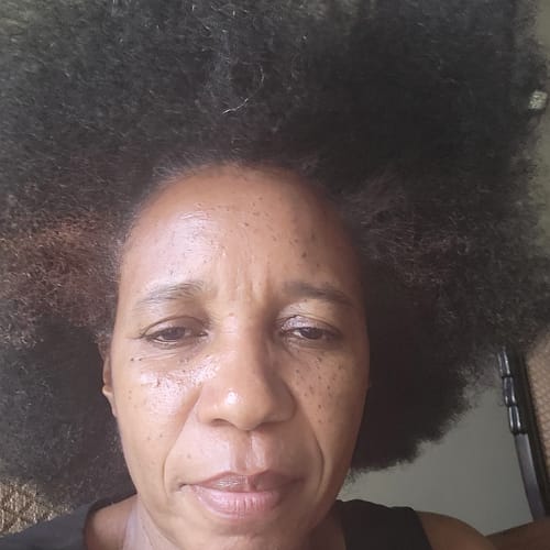 Customer photo review of Fair & White Exclusive Whitenizer Exfoliating Soap 7 oz / 200 gr