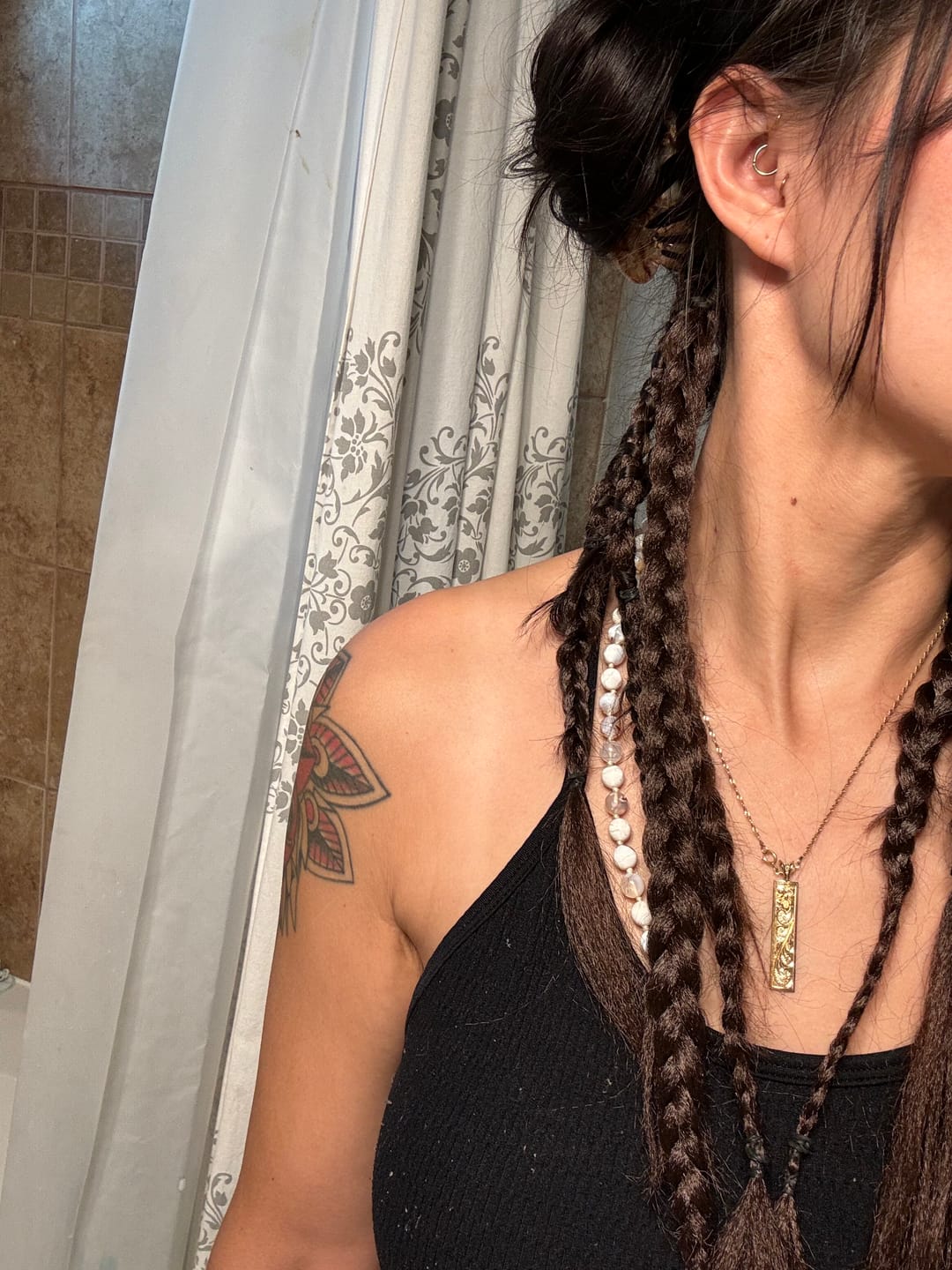 Customer photo review of DARK BROWN