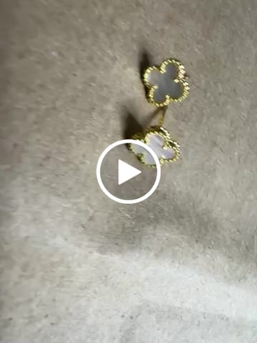 Customer video review of CLOVER MINI GOLD EARRINGS