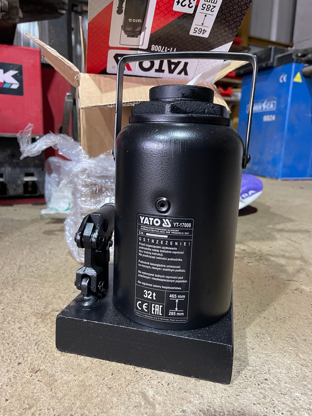 Customer photo review of Gata Botella 32 Toneladas YATO