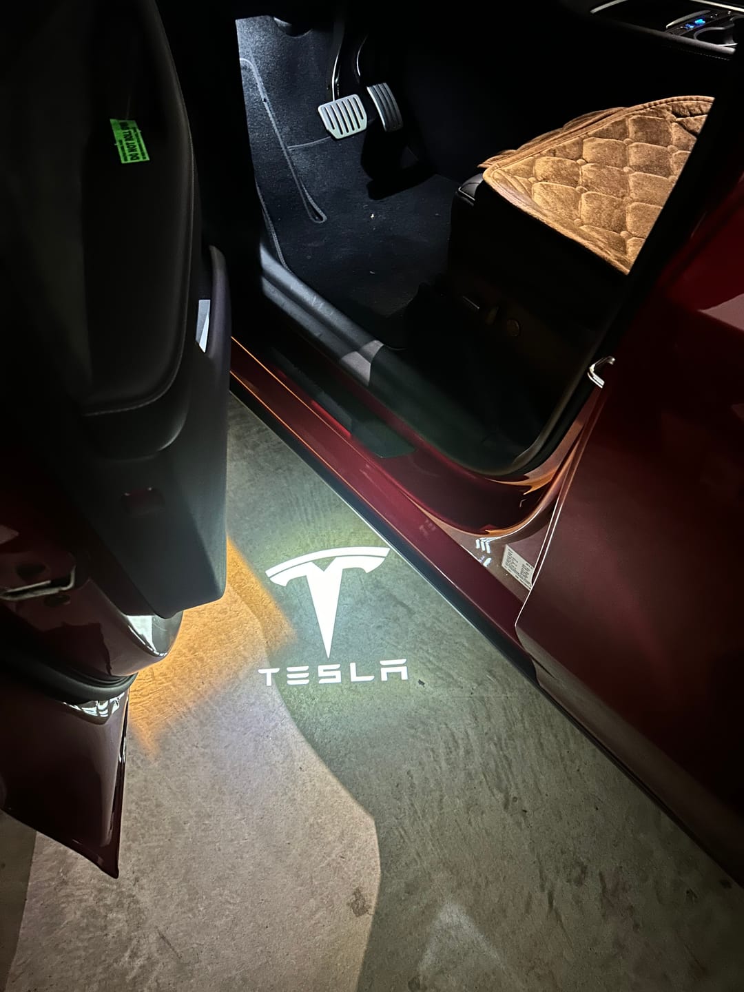 Customer photo review of TPARTS Welcome Door Light for Tesla Model 3 & Y