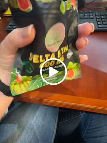 Customer video review of SD 600mg Watermelon Delta-8 THC Vegan Happy Cubes Gummies 10 Count