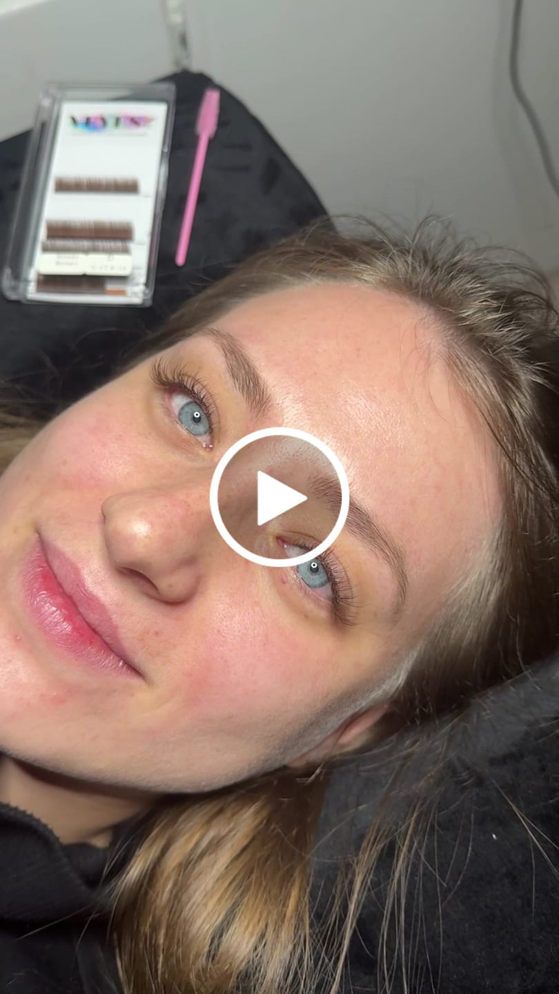 Customer video review of M Curl Eyelash Extensions