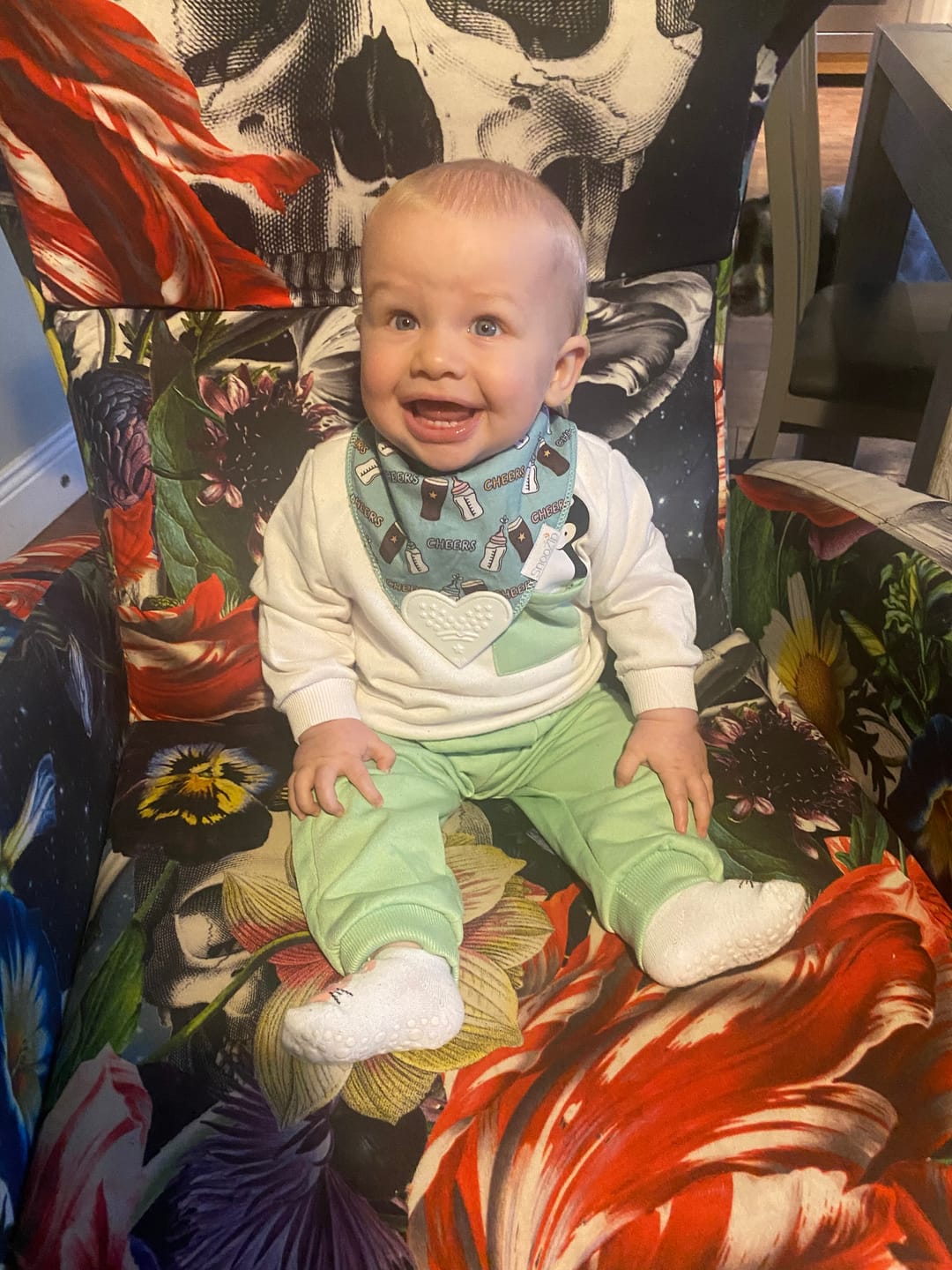 Customer photo review of Cheers Teething Bib