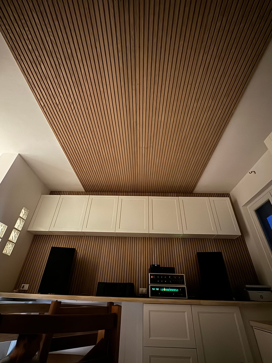 Customer photo review of Dogato acustico in legno | Rovere Chiaro con Feltro Grigio
