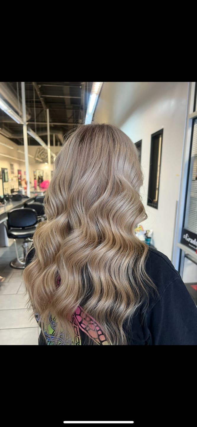 Customer photo review of Weightless Volumizing Conditioner