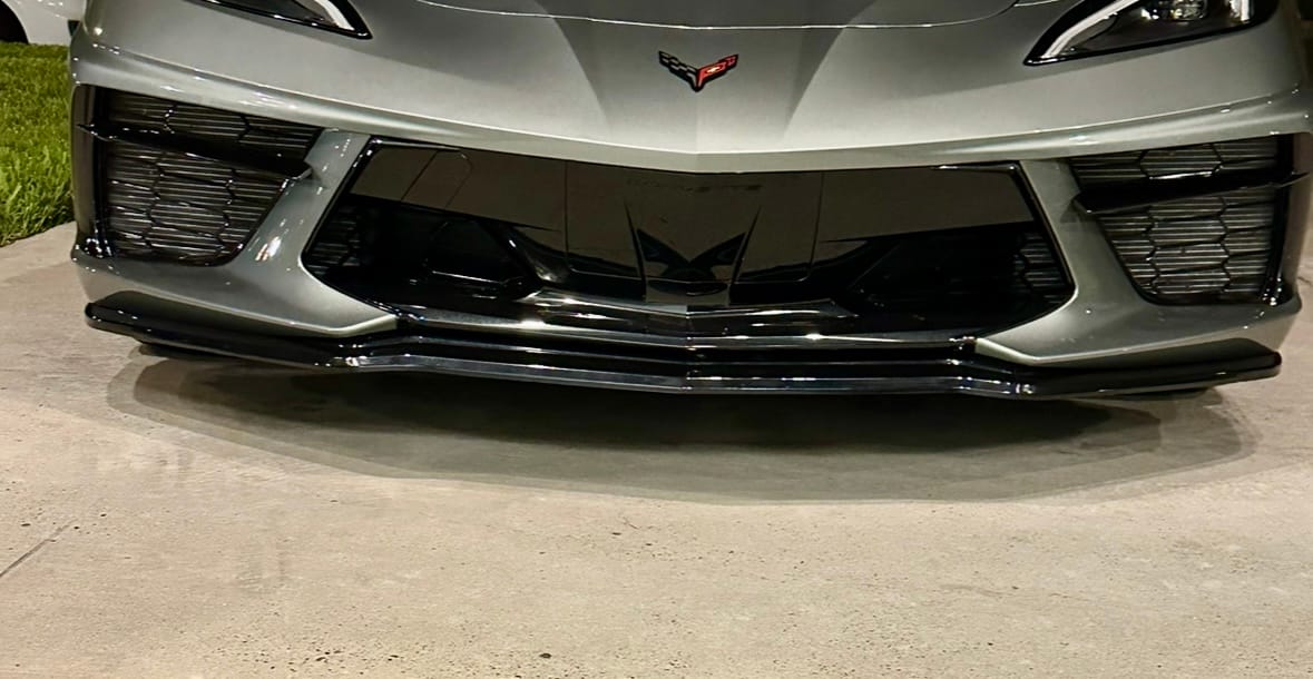Customer photo review of Chevrolet Corvette C8 Z51 Front Lip