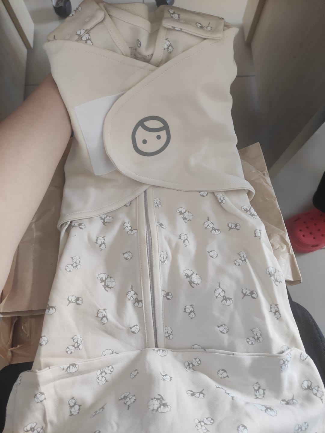 Customer photo review of Organik Pamuk Pelerinli Uyku Tulumu Küçük Pamuk Desenli 0-6 Ay