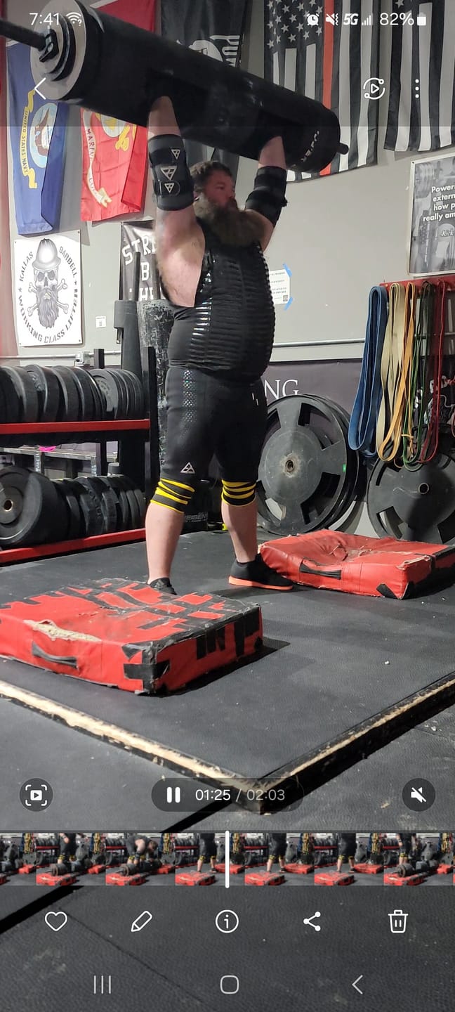 Customer photo review of Thor Knee Sleeves - Double Ply