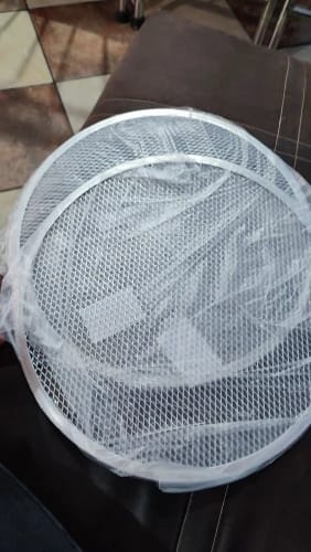 Customer photo review of Non-stick Mesh Pizza Pan