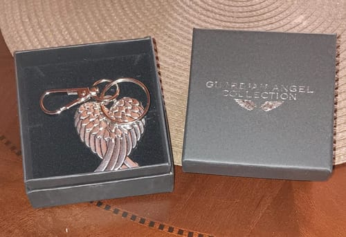 Customer photo review of Angel Wings Guardian Angel Keychain With Clip