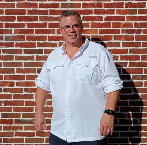 Customer photo review of Men’s Skirr River Long Sleeve River Guide Fishing Shirt