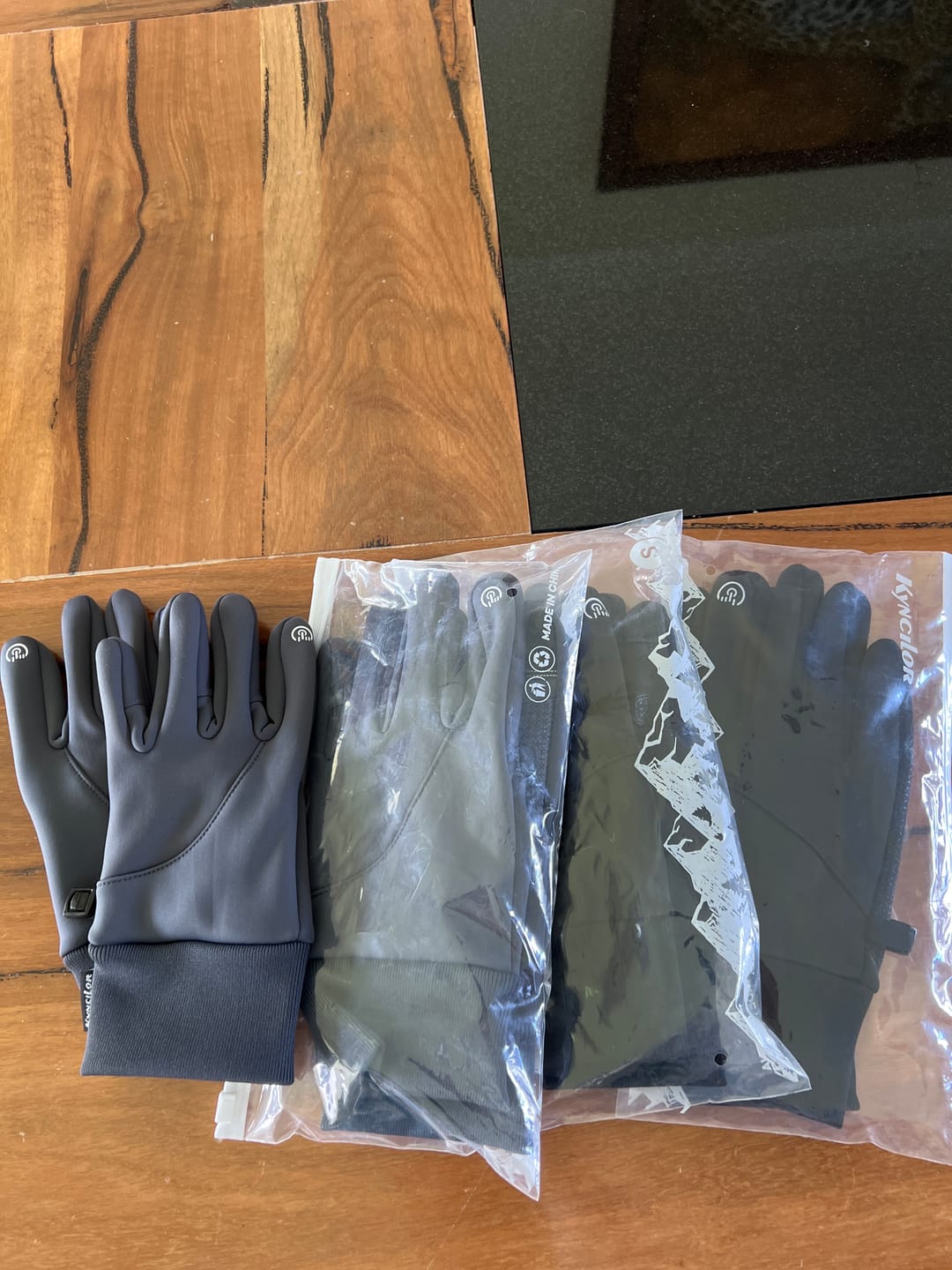 Customer photo review of Ultimate Winter Gloves