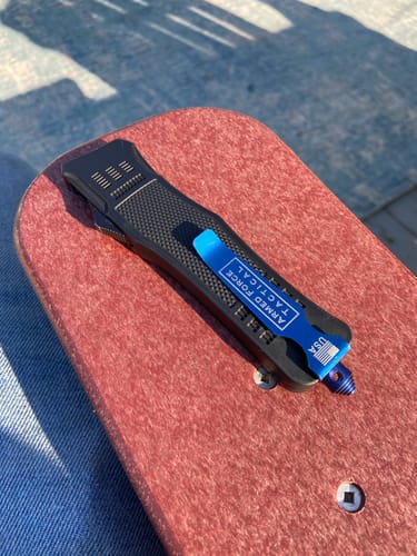 Customer photo review of Mystery Knives Box™