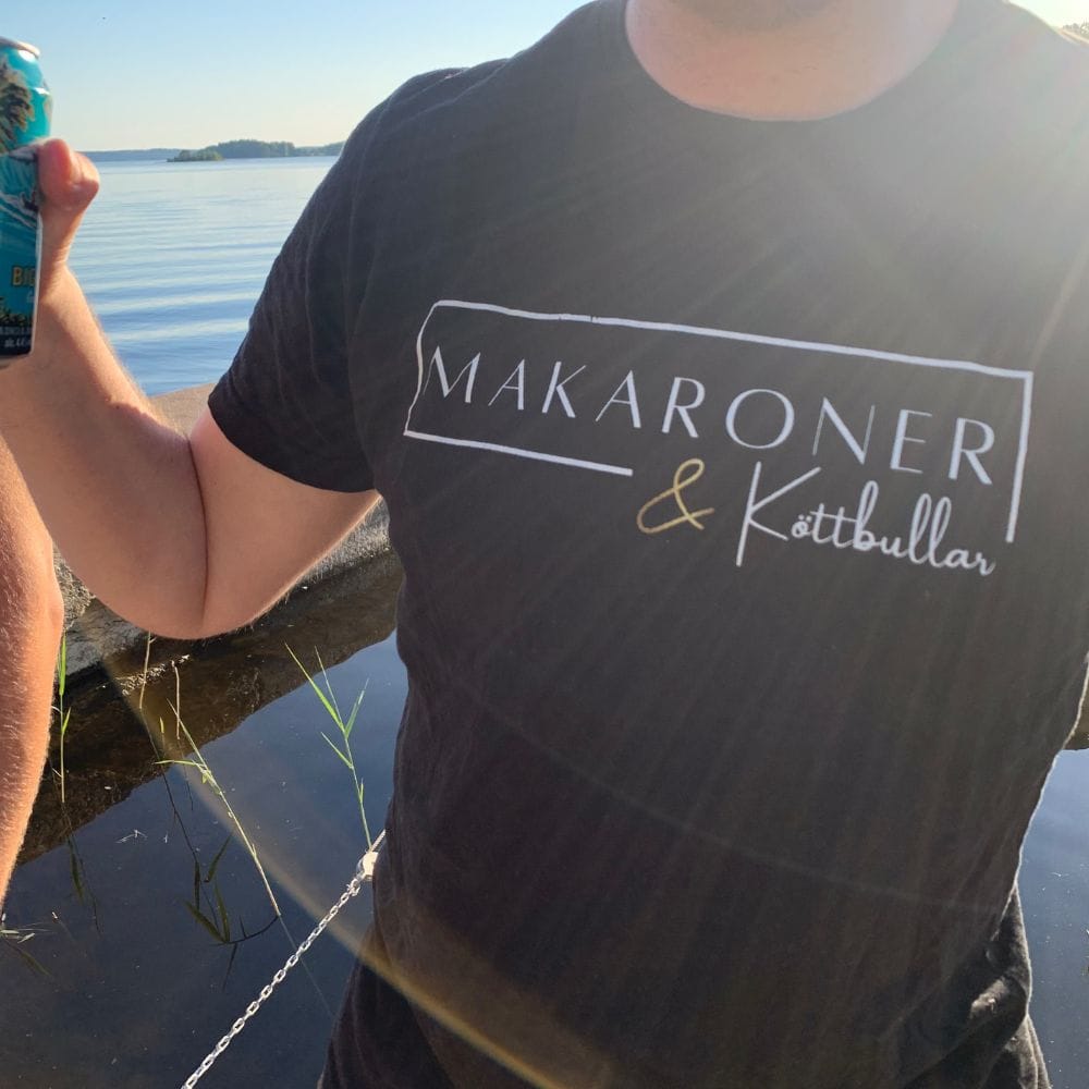 Customer photo review of Makaroner och Köttbullar - T-shirt