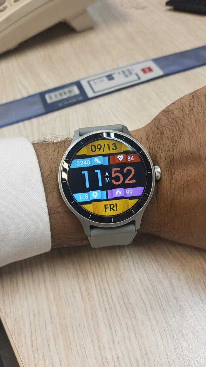 Customer photo review of SVESTON LEGEND SMARTWATCH