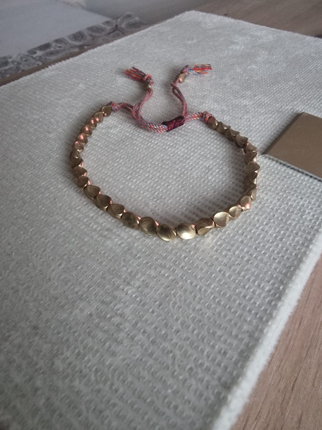 Customer photo review of Tibetisches Glücksarmband aus Kupfer