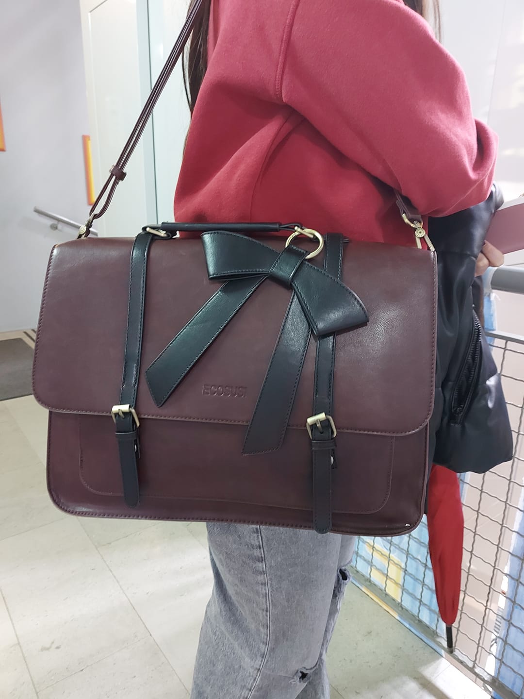 Customer photo review of Cocoa Truffle Ecosusi Classic Bow Briefcase