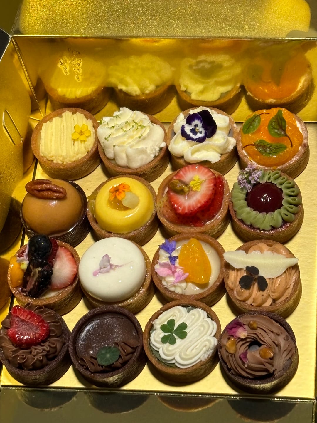 Customer photo review of The Dessert Connoisseur 16pcs