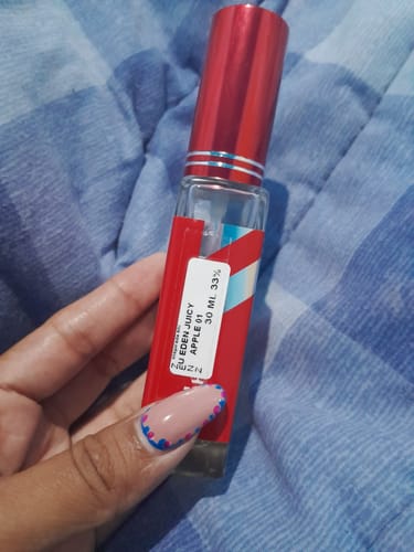 Customer photo review of Perfume Tendencia U EDEN JUICY APPLE 01 NUEVO JUNIO zenz