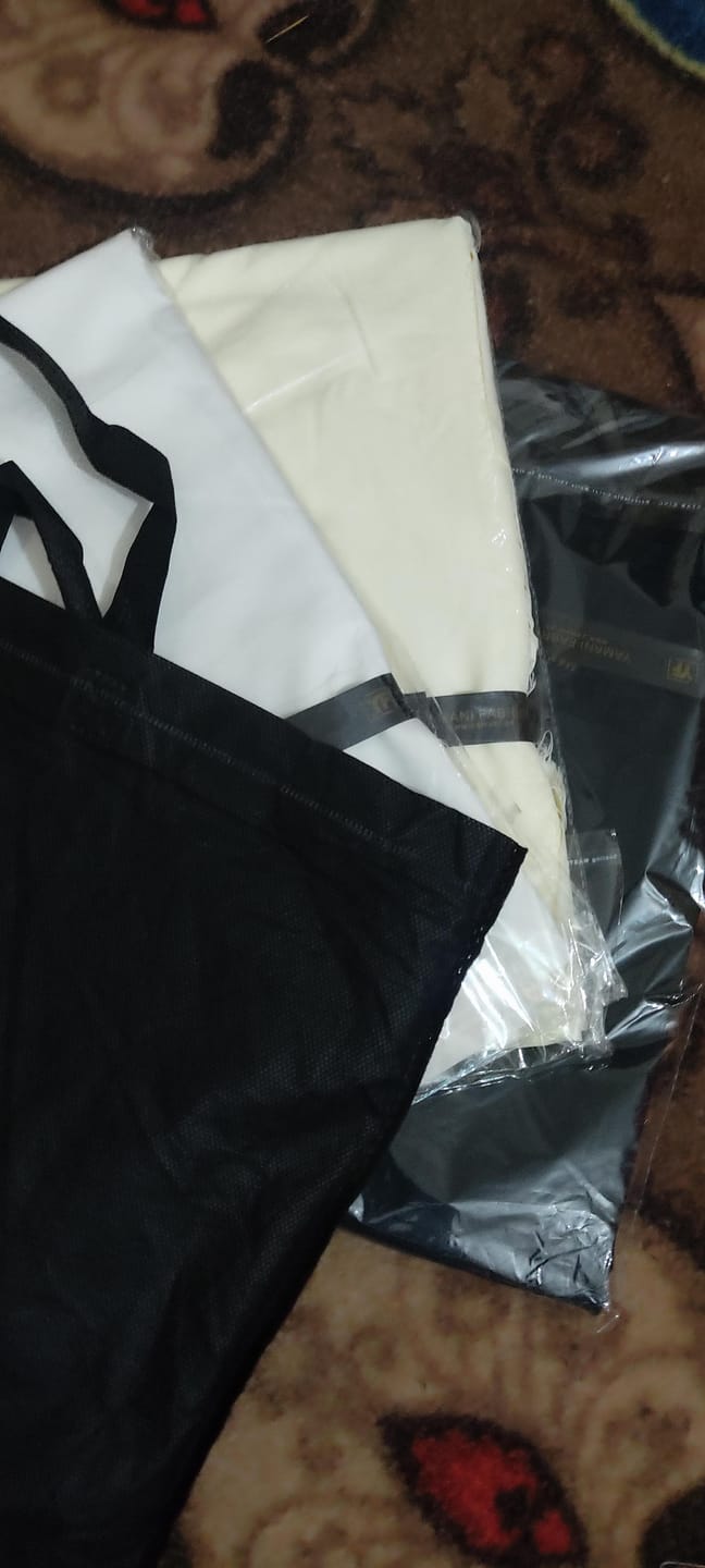 Customer photo review of Bundle of 3 suits YF boski unstitched fabric for men|any 3 colours