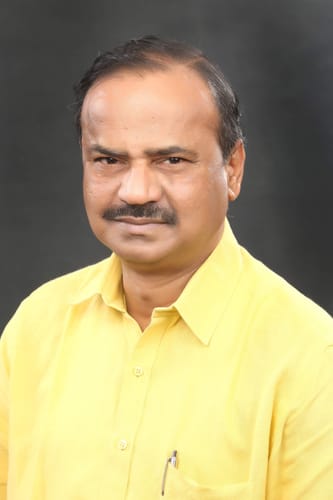 Customer photo review of Vasantham - Cream shirts For Men | Uathayam