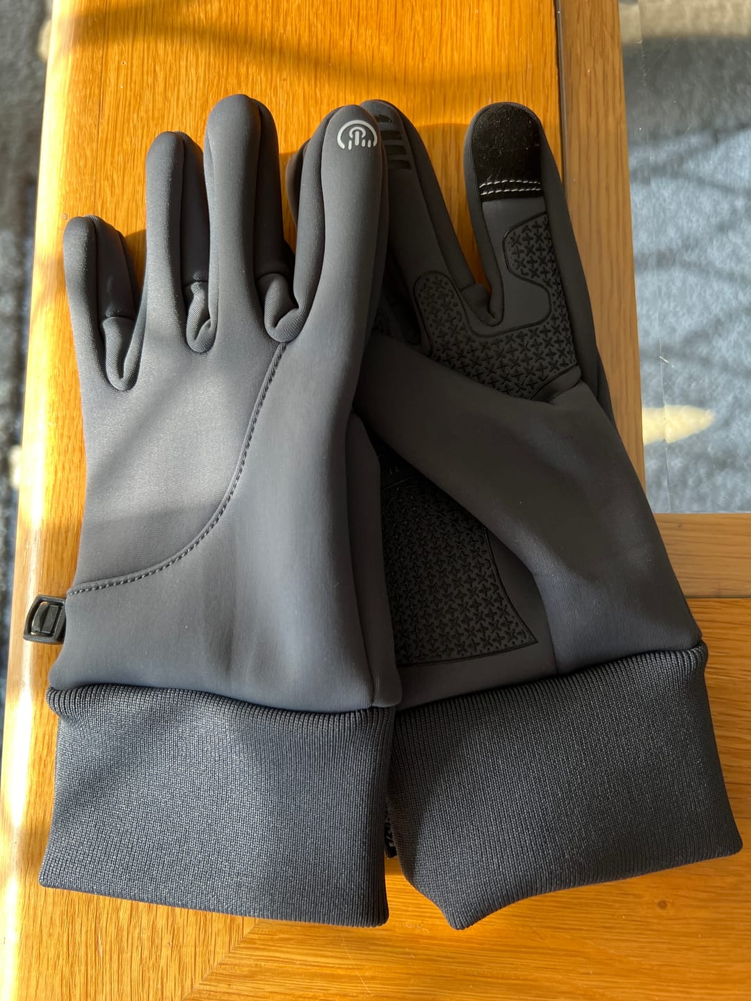 Customer photo review of Ultimate Winter Gloves