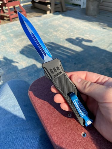Customer photo review of Mystery Knives Box™