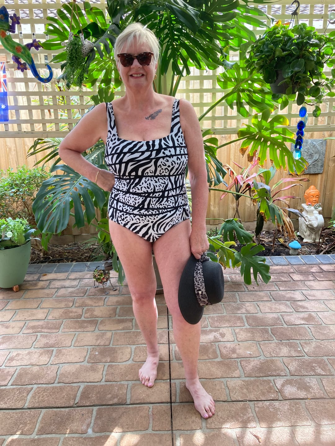 Customer photo review of Mara Square Binding One Piece Swimsuit