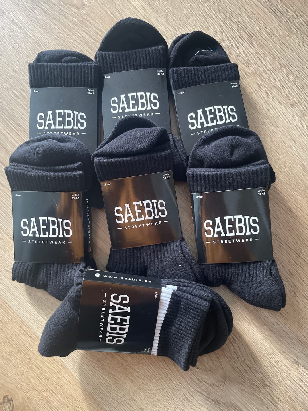 Customer photo review of SAEBIS® 5er SET schwarze Sport Socken für Herren & Damen
