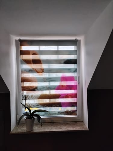 Customer photo review of Foto Klemmfix Doppelrollo "Orchidee auf Spasteinen"