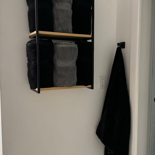 Customer photo review of 2-Tier Bathroom Shelf, Storage for Towel and Blanket
