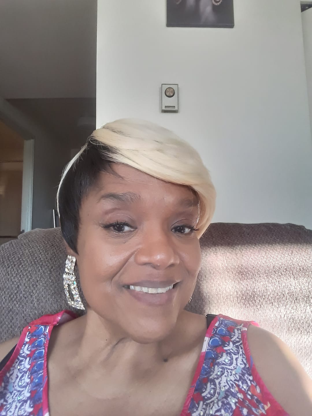 Customer photo review of Freetress Equal Synthetic Hair Full Wig - CHARLIE