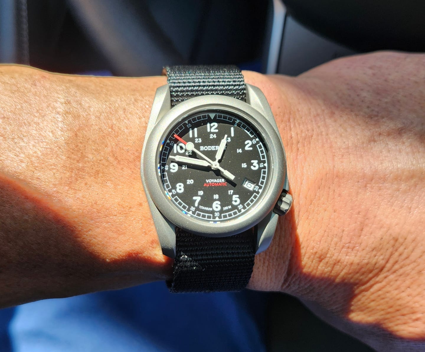 Customer photo review of VOYAGER - 100M Waterproof Titanium Automatic Field Watch | Black