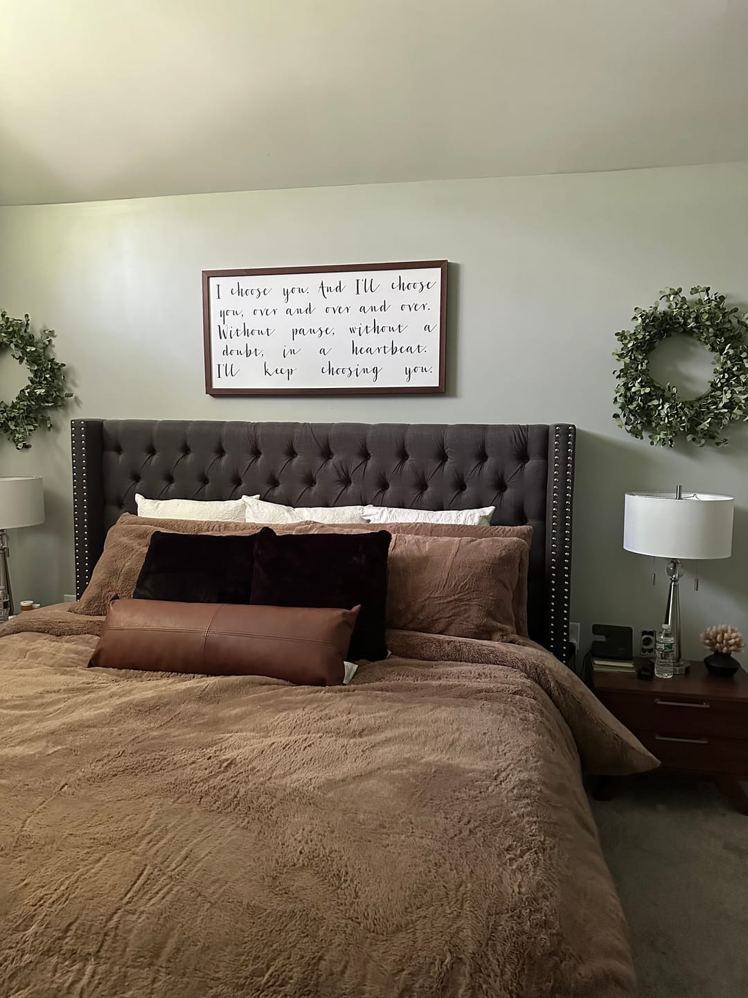 Customer photo review of CYRA Long Velvet Bedding Set