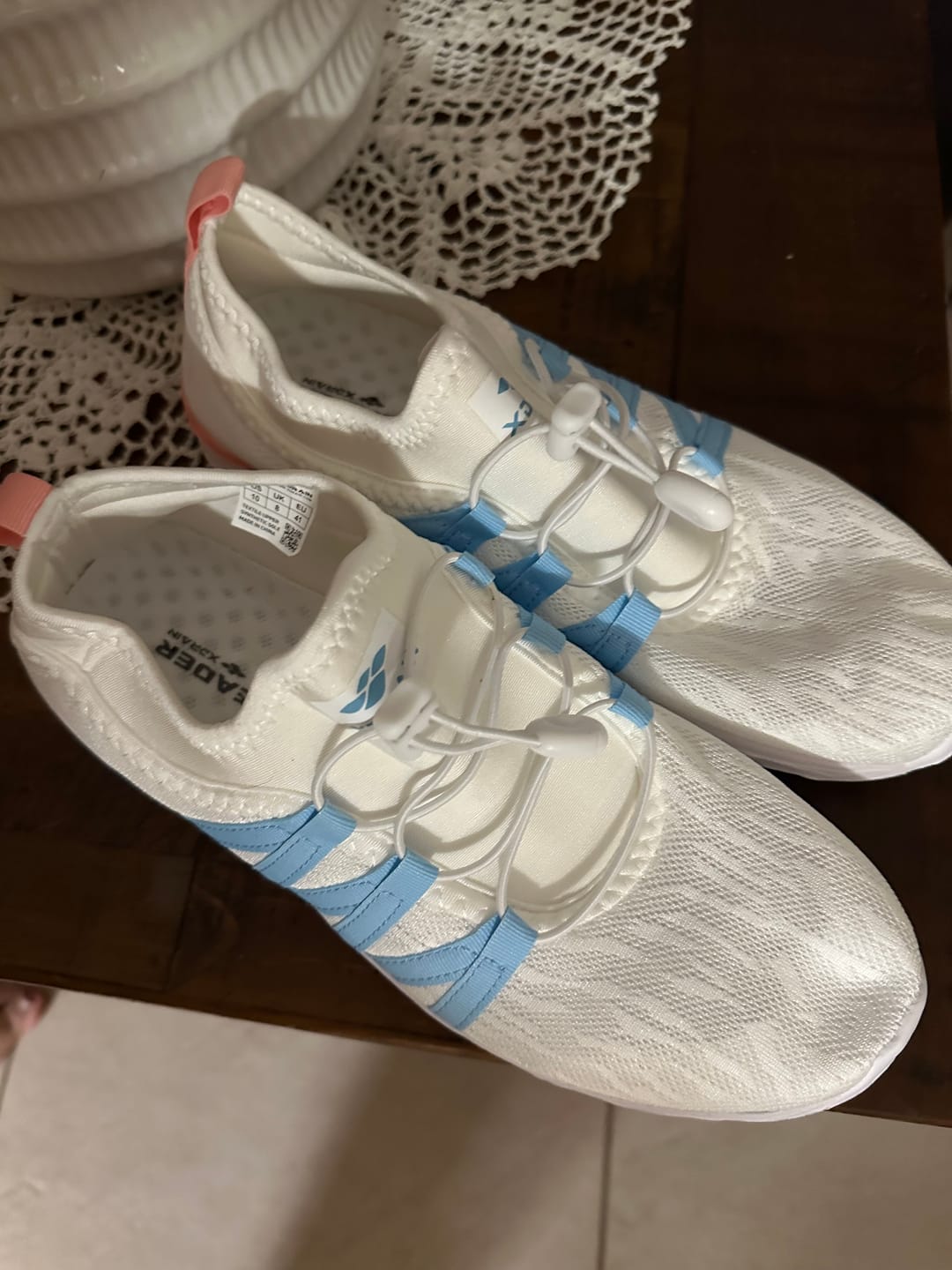 Customer photo review of Aleader Women's Xdrain Hydrogy Water Shoes