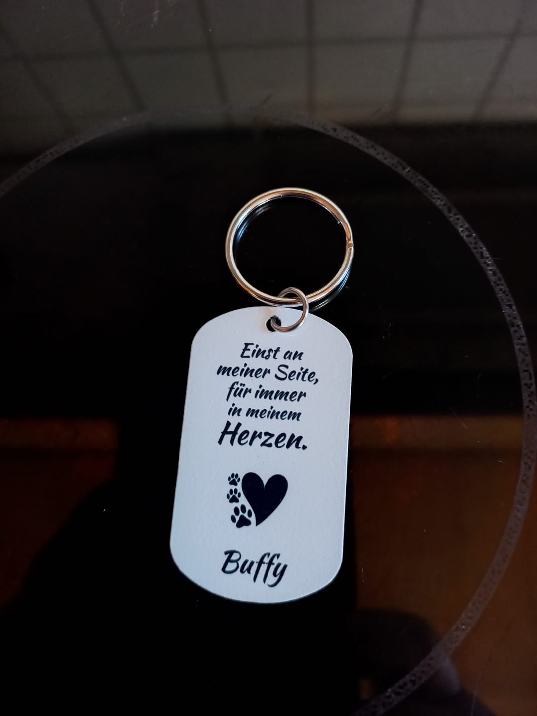 Customer photo review of Für immer im Herzen - Individueller Dog Tag Schlüsselanhänger