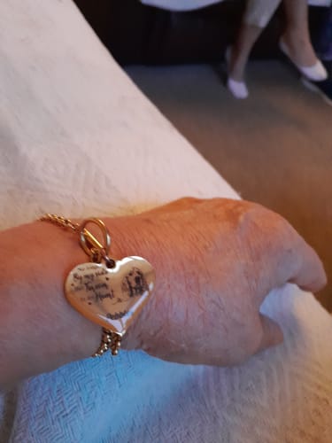 Customer photo review of Personalized Engraved Heart Bracelet I'm Always With You - Memorial Gift For Dog/Pet Lovers